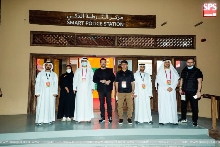Lebanese Superstar Assi El Hallani visits Smart Police Station at EXPO 2020